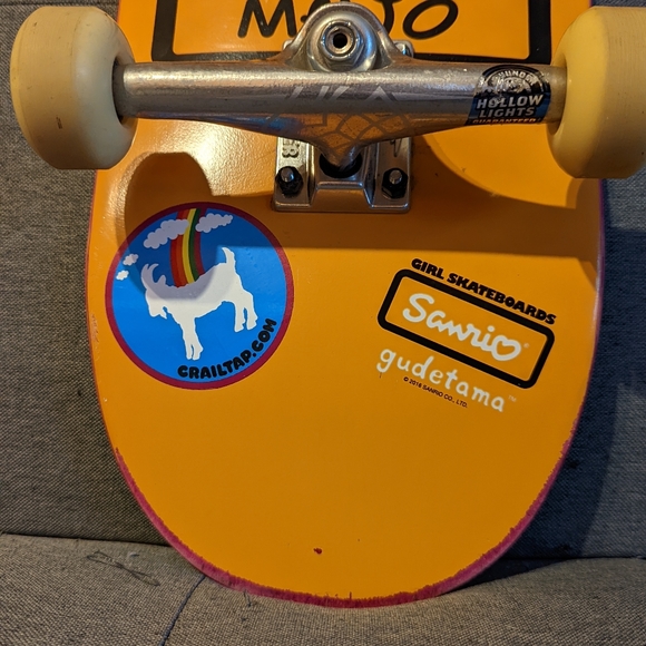 Girl Gudetama Skateboard - Picture 3 of 4